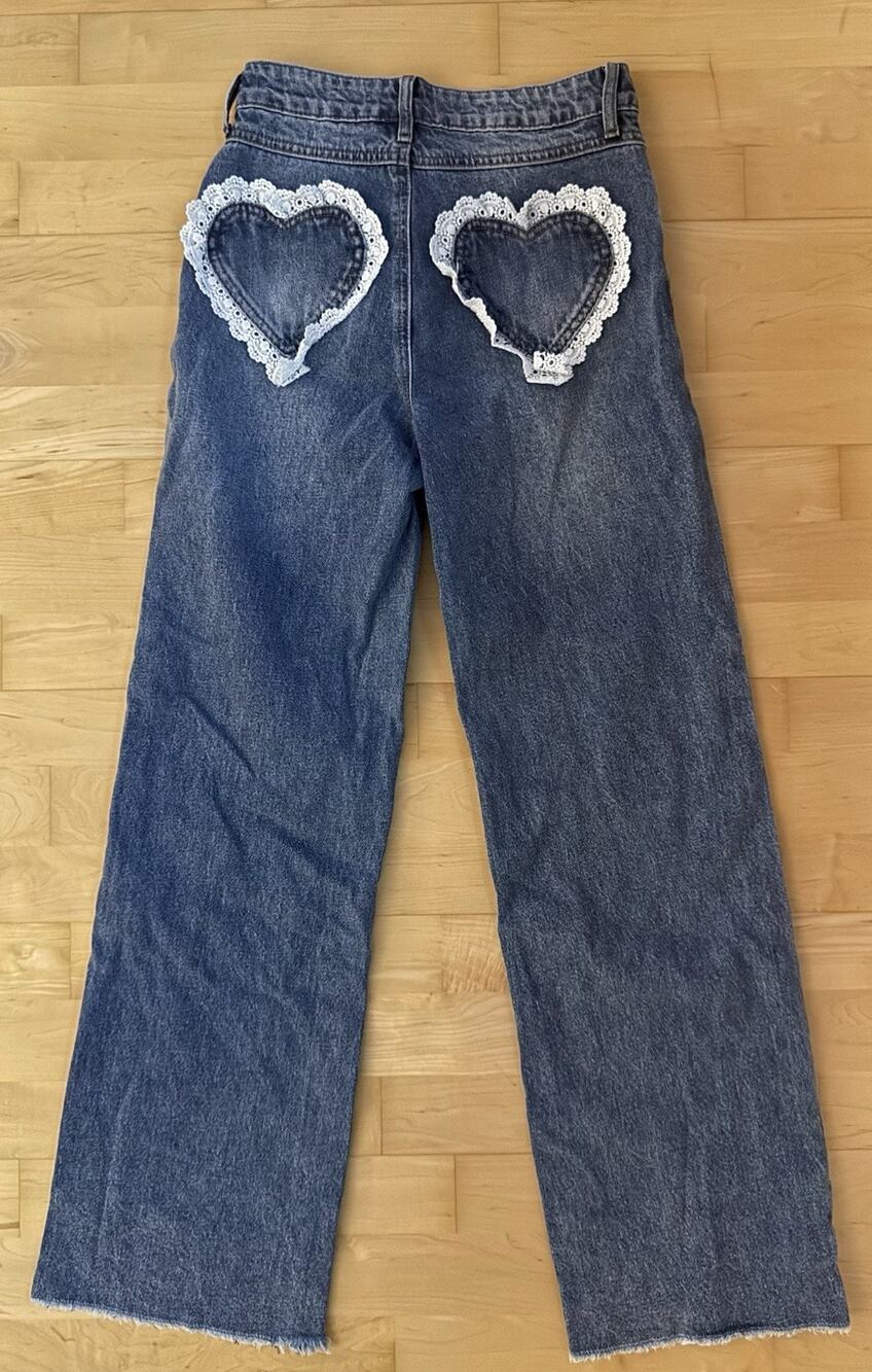 Ashley Mason Jeans Heart Back Pocket High Rise Medium Wash Raw Hem Womens 0/24